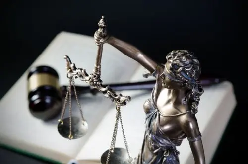 Zeugenbeistand: Akteinsichtsrecht und Verweigerung