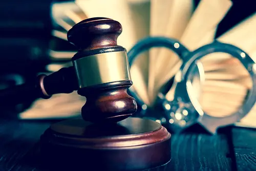 Pflichtverteidigung - rückwirkende Pflichtverteidigerbestellung auf Untätigkeitsbeschwerde