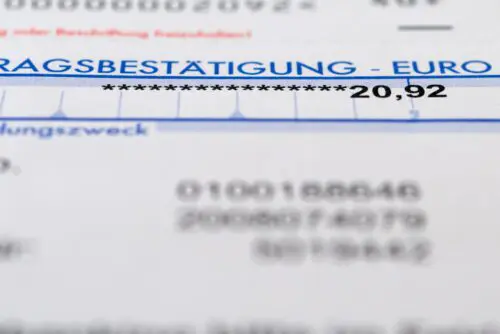 Strafbares Erteilen eines Überweisungsauftrags vom Konto eines Dritten