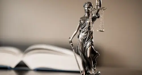 Erhebung der öffentlichen Klage bei unzureichenden Ermittlungen