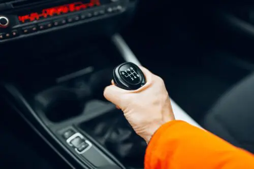 Gefahr im Verkehr: Rückwärtsgang irrtümlich eingelegt