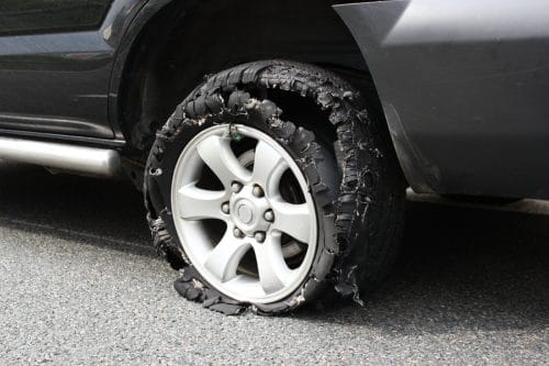Verkehrsunfall mit Todesfolge wegen geplatztem Autoreifen – fahrlässige Tötung?