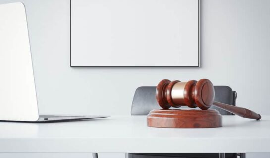Kostentragung bei gleichzeitiger Verurteilung wegen Vorsatz- und Fahrlässigkeitstat