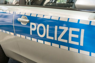 Verkehrsunfall: Verurteilung wegen Betruges und Urkundenfälschung bei Falschangaben gegenüber dem Kfz-Haftpflichtversicherung über Unfallschäden