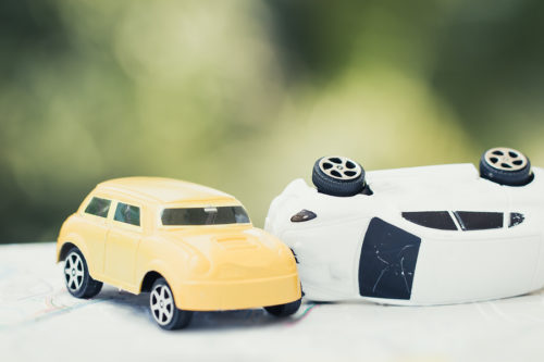 Verkehrsunfallflucht – Fahrerlaubnisentziehung - bedeutender Sachschaden nicht unter 1.500 Euro
