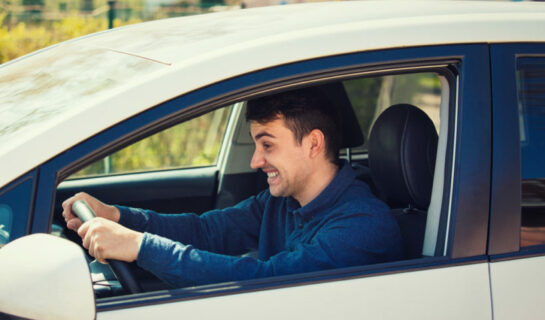 Verkehrsunfallflucht – Entziehung der Fahrerlaubnis ab Nettoschaden von 1300 Euro