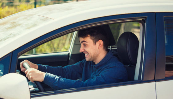 Verkehrsunfallflucht - Entziehung der Fahrerlaubnis ab Nettoschaden von 1300 Euro