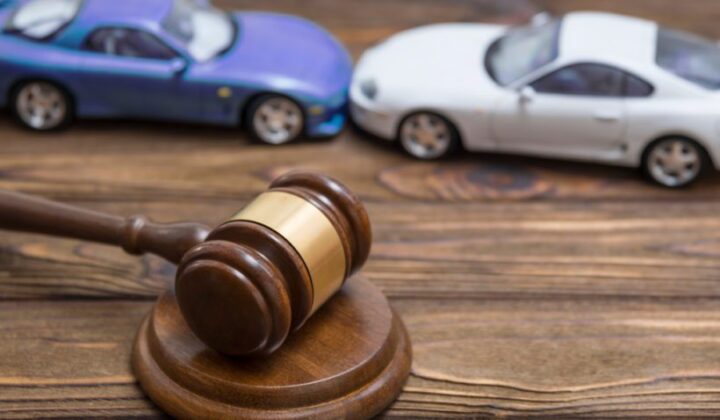 Verkehrsunfall mit unversichertem Fahrzeug – Verwarnung mit Strafvorbehalt