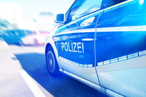 Fluchtfahrt vor der Polizei mit 80 km/h in Innenstadt – Renncharakter?