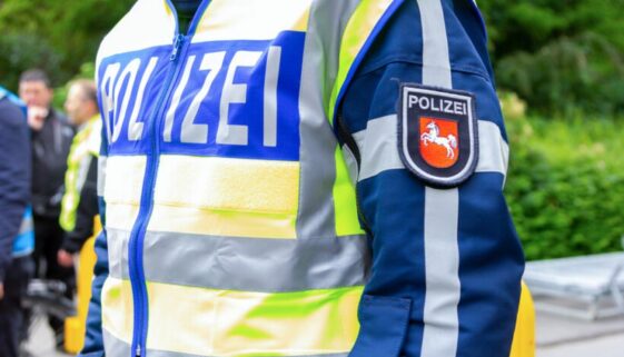 Ihr könnt mich mal gegenüber Polizeibeamten eine Beleidigung?
