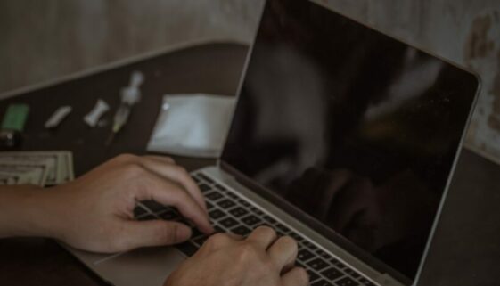 Betäubungsmitteldelikt - Bestellung im Internet