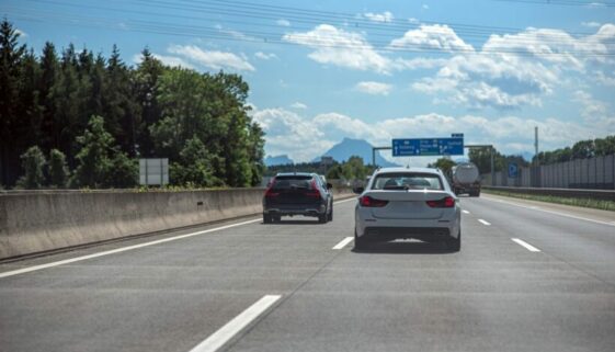 Straßenverkehrsgefährdung - Rechtsüberholen auf Autobahn mit 140-160 km/h