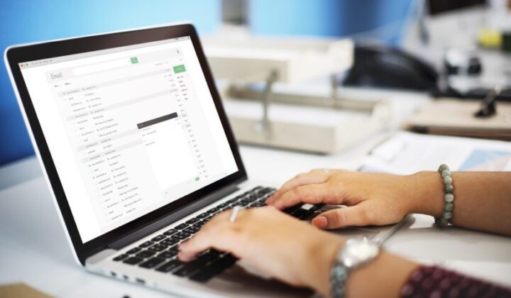 Einspruch gegen Strafbefehl mit einfacher Email zulässig?