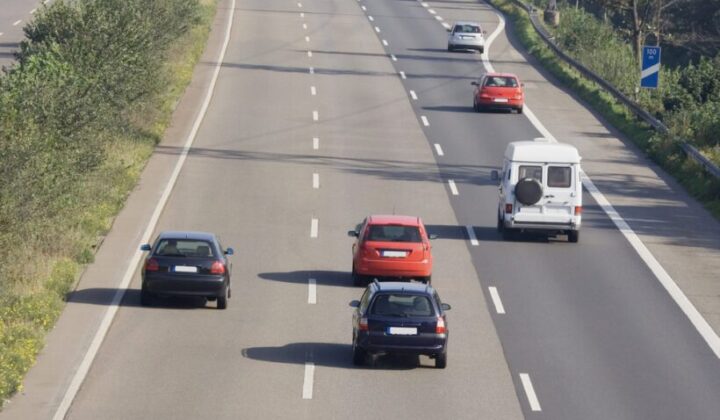 Straßenverkehrsgefährdung bei Verstoß gegen Rechtsfahrgebot