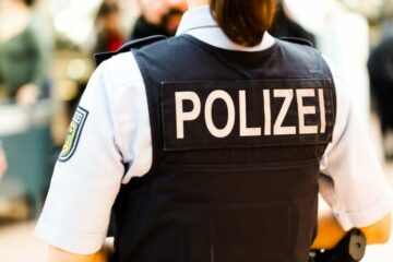 Amtsanmaßung – Definition und Strafen