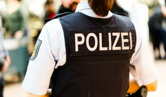 Amtsanmaßung – Definition und Strafen