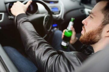 Fahrlässiger Trunkenheit im Verkehr in Tateinheit mit Fahren ohne Fahrerlaubnis