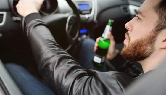 Fahrlässiger Trunkenheit im Verkehr in Tateinheit mit Fahren ohne Fahrerlaubnis