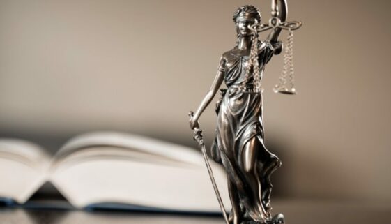 Erhebung der öffentlichen Klage bei unzureichenden Ermittlungen
