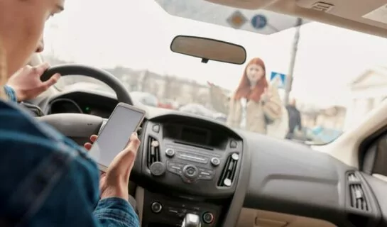 Fahrlässigkeit im Straßenverkehr: Wann wird Nachlässigkeit zur Straftat?