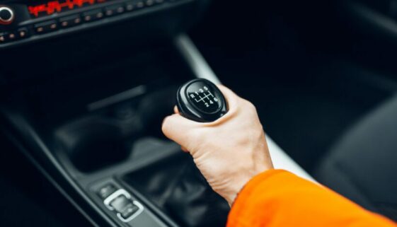 Gefahr im Verkehr: Rückwärtsgang irrtümlich eingelegt