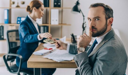 Untreue im Arbeitsverhältnis – Wann macht man sich strafbar?