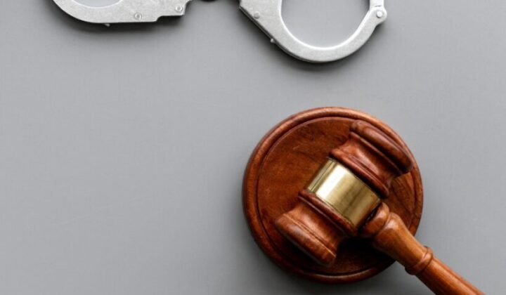 Strafaussetzung zur Bewährung – Auflage zur Ableistung von Arbeitsstunden