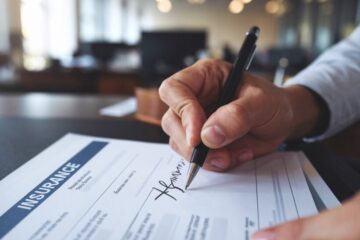 Urkundenfälschung – Unterzeichnung mit Namen einer nicht existenten Person