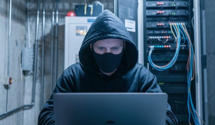 § 317 StGB: Strafe bei Störung von Telekommunikationsanlagen