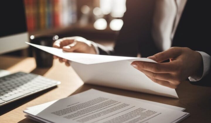 Akteneinsicht in elektronisch geführte Bußgeldakte – Übersendung in Papierform – Kosten
