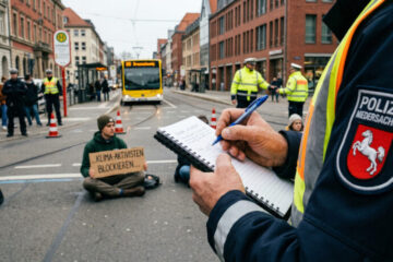Verlesung von einem Polizeibericht: Wann Zeugen persönlich aussagen müssen